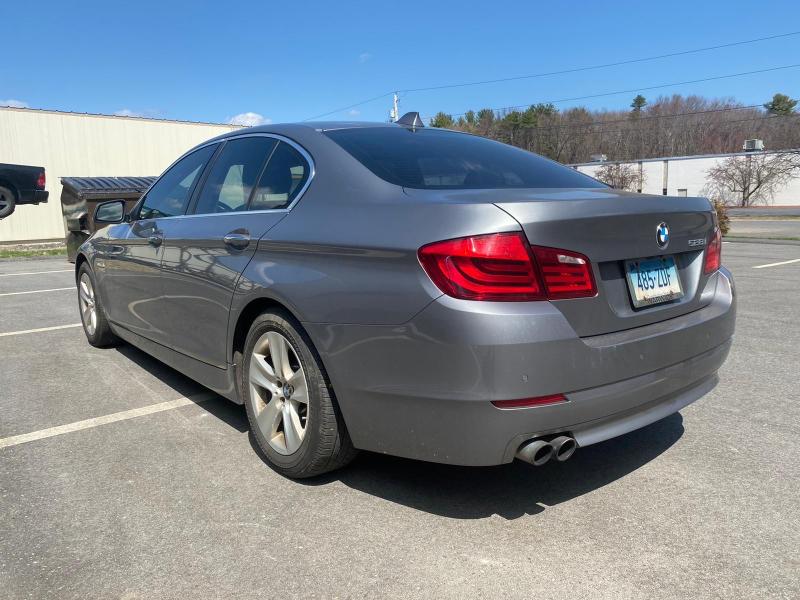 Photo 2 VIN: WBAXH5C59CDW09612 - BMW 528 XI 