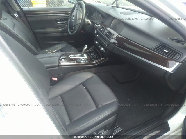 Photo 4 VIN: WBAXH5C59CDW09769 - BMW 5 