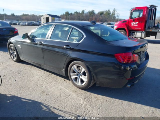 Photo 2 VIN: WBAXH5C59CDW10520 - BMW 528I 