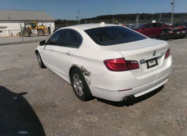 Photo 2 VIN: WBAXH5C59DD115378 - BMW 528 