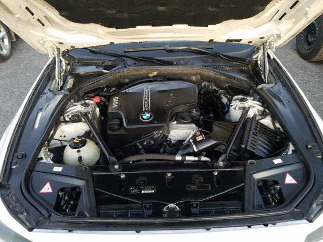 Photo 6 VIN: WBAXH5C5XCDW02250 - BMW 528XI 