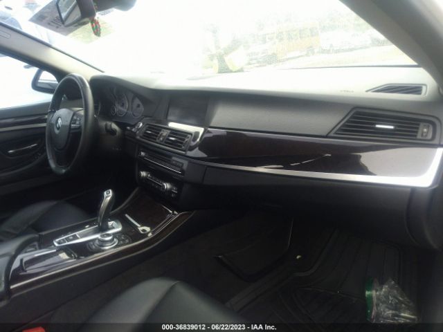 Photo 4 VIN: WBAXH5C5XCDW03852 - BMW 528I 