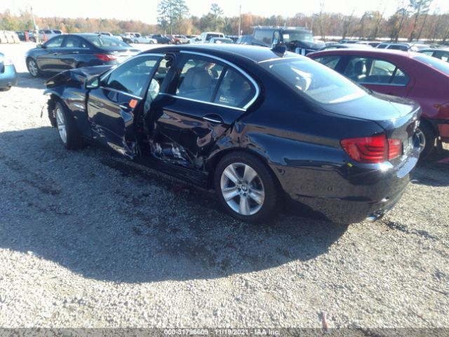 Photo 2 VIN: WBAXH5C5XCDW04225 - BMW 5 