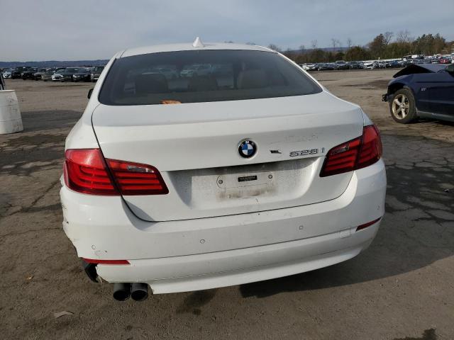 Photo 5 VIN: WBAXH5C5XCDW06072 - BMW 528 XI 