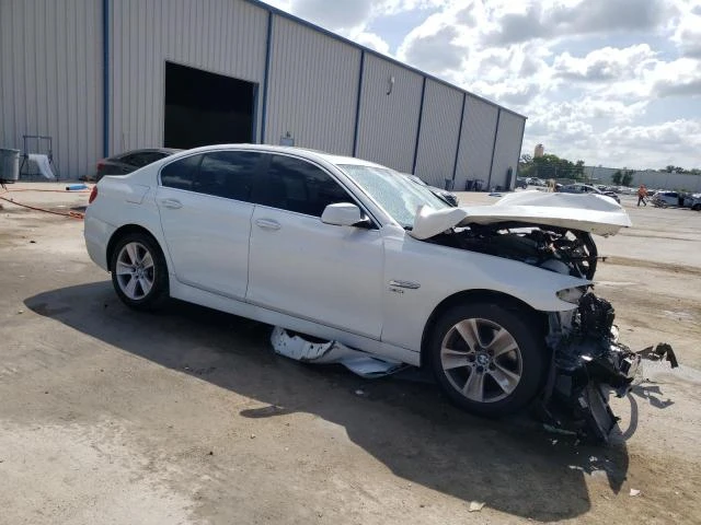 Photo 3 VIN: WBAXH5C5XCDW07609 - BMW 528 XI 