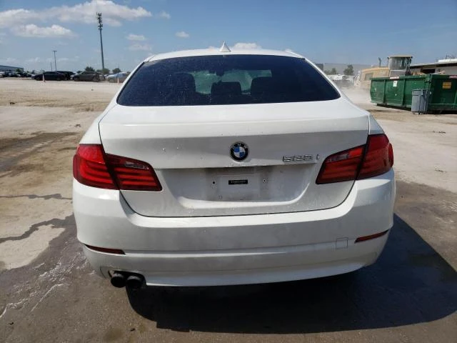 Photo 5 VIN: WBAXH5C5XCDW07609 - BMW 528 XI 