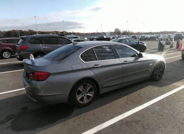 Photo 3 VIN: WBAXH5C5XCDW08310 - BMW 5 SERIES 