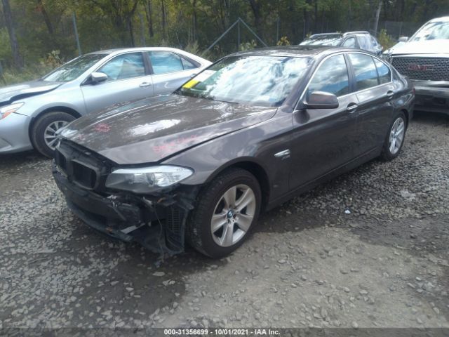 Photo 1 VIN: WBAXH5C5XCDW08601 - BMW 5 