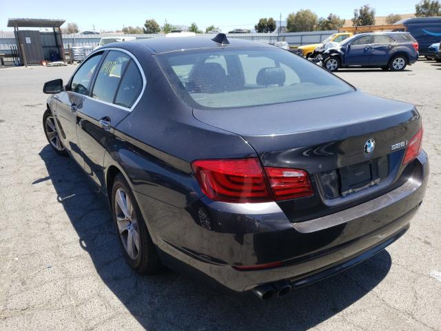 Photo 2 VIN: WBAXH5C5XCDW11398 - BMW 528 