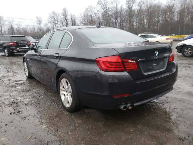 Photo 2 VIN: WBAXH5C5XDD111288 - BMW 528XI 