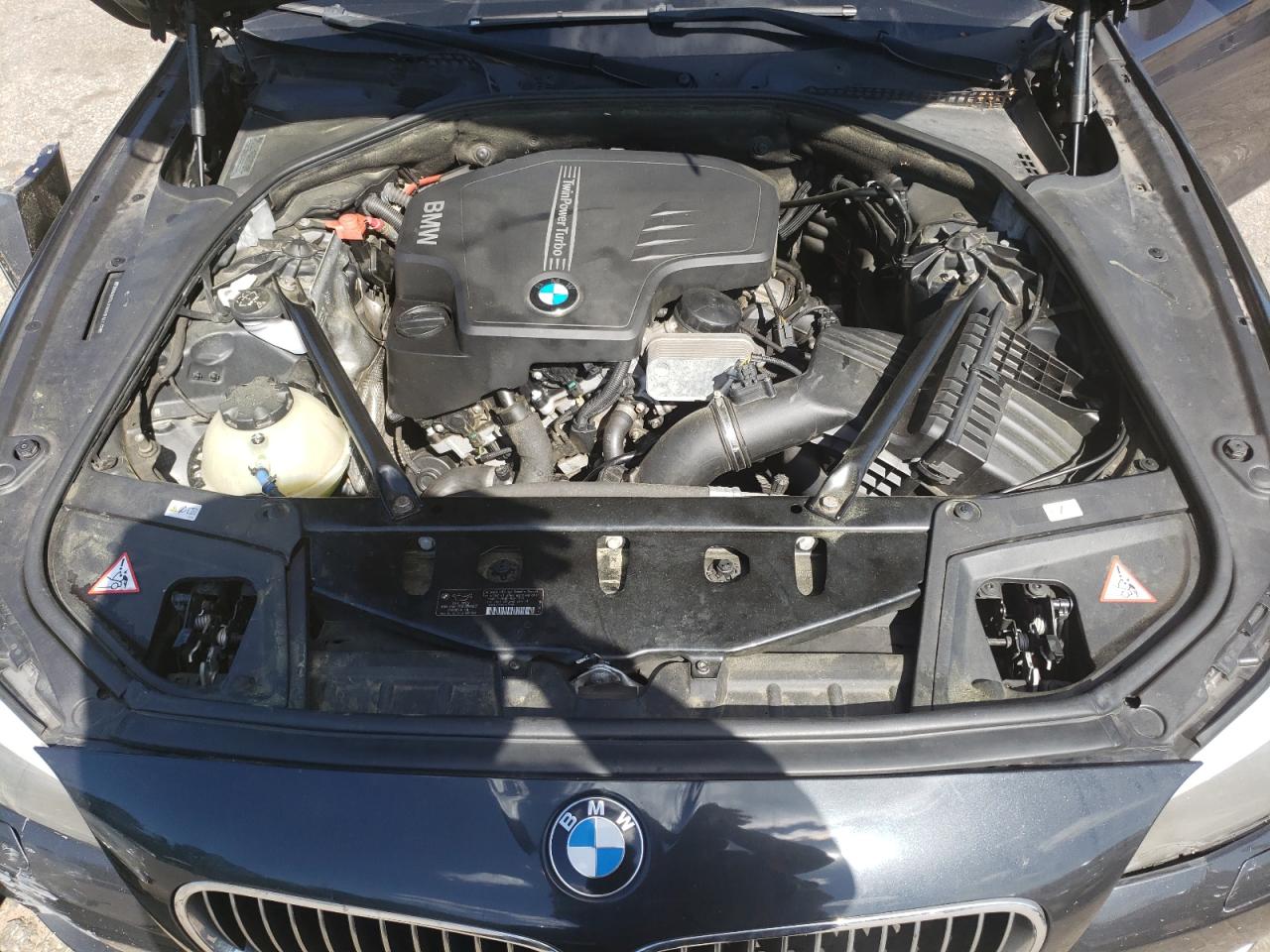 Photo 10 VIN: WBAXH5C5XDDW12715 - BMW 528 XI 