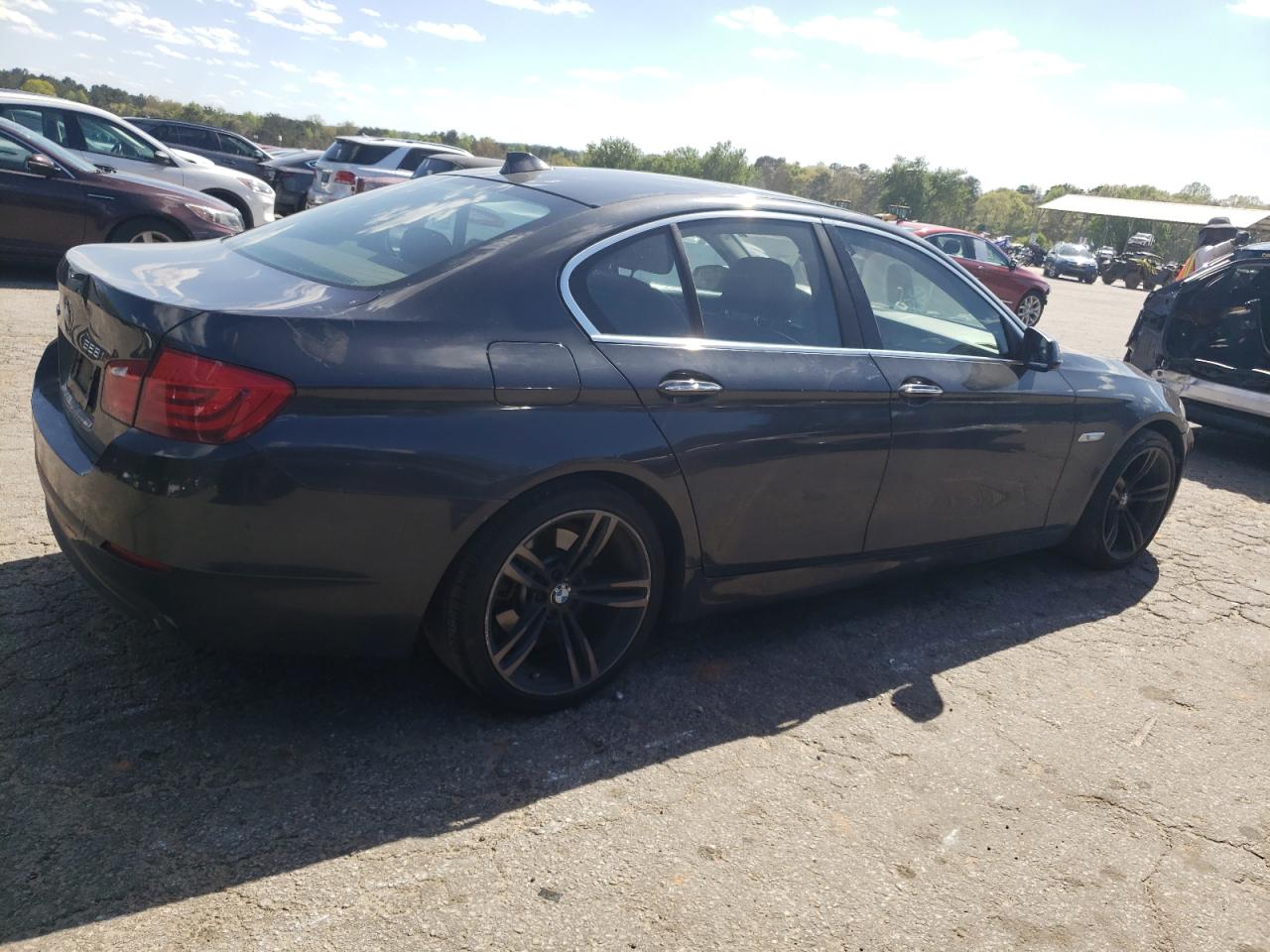 Photo 2 VIN: WBAXH5C5XDDW12715 - BMW 528 XI 