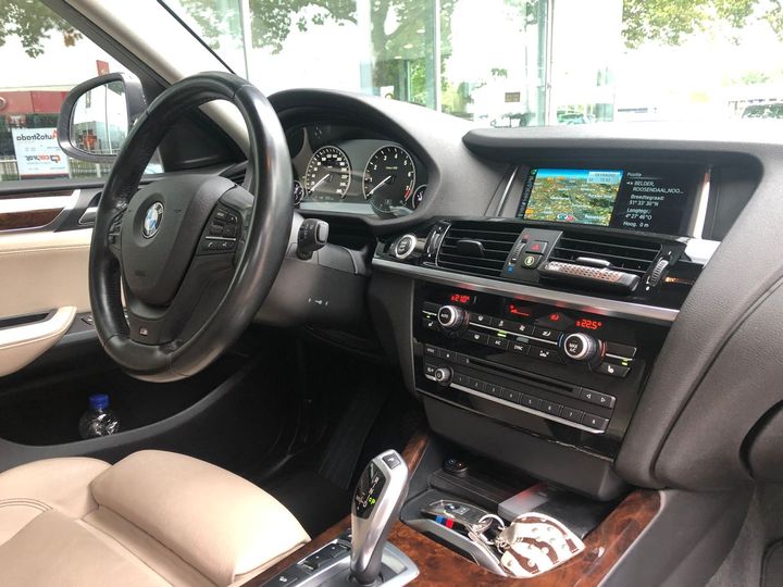 Photo 9 VIN: WBAXW110200P39496 - BMW X4 