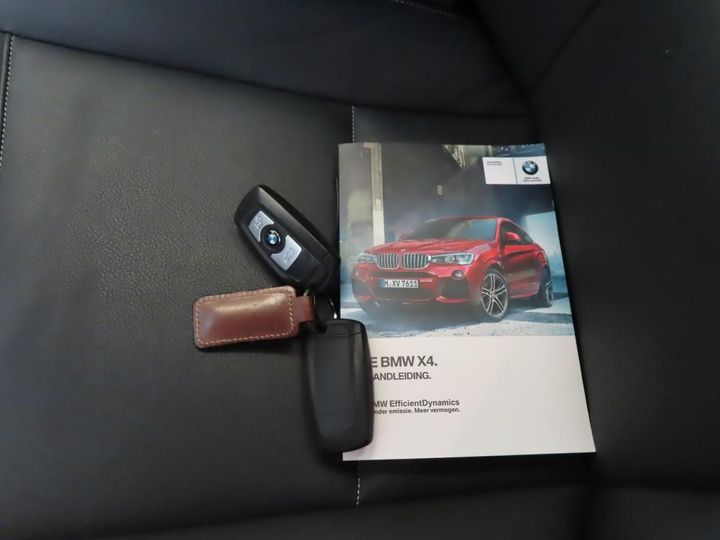 Photo 9 VIN: WBAXW110700U70279 - BMW X4 