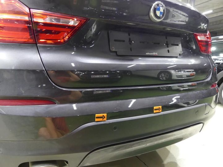 Photo 38 VIN: WBAXX110X00T27002 - BMW X4 