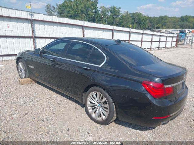 Photo 2 VIN: WBAYA6C51FD827031 - BMW 740I 