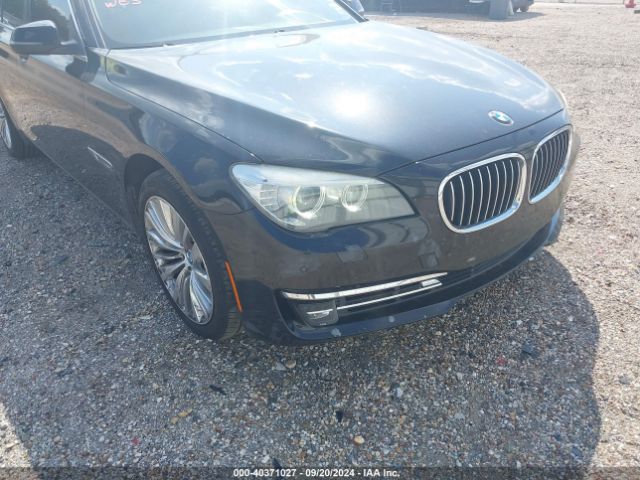 Photo 5 VIN: WBAYA6C51FD827031 - BMW 740I 