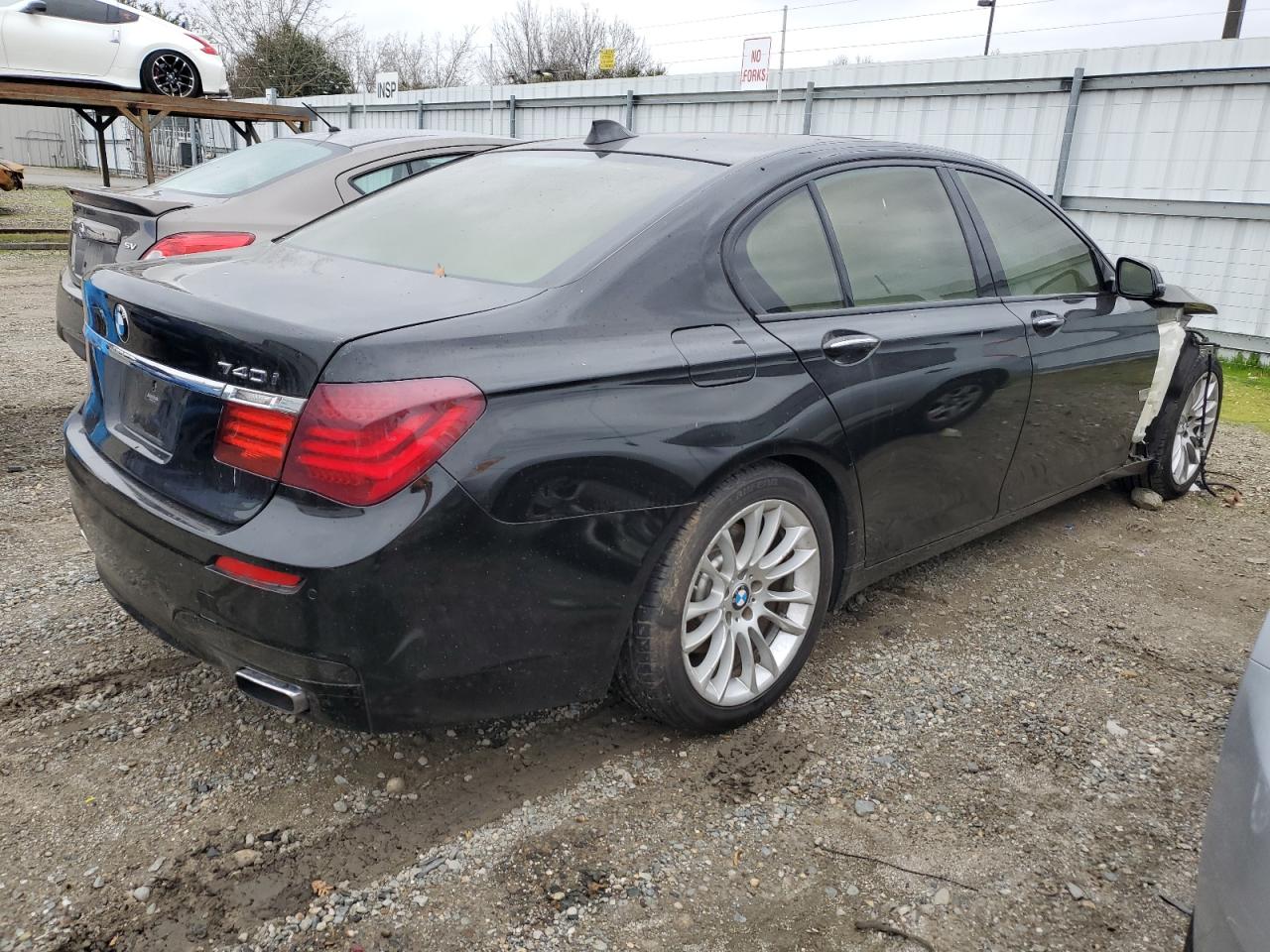 Photo 2 VIN: WBAYA6C53DD143448 - BMW 7ER 