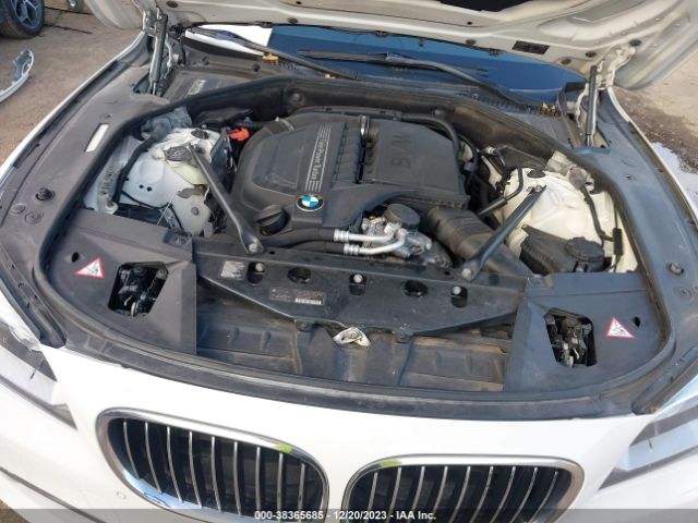 Photo 9 VIN: WBAYA6C57DD143355 - BMW 740I 