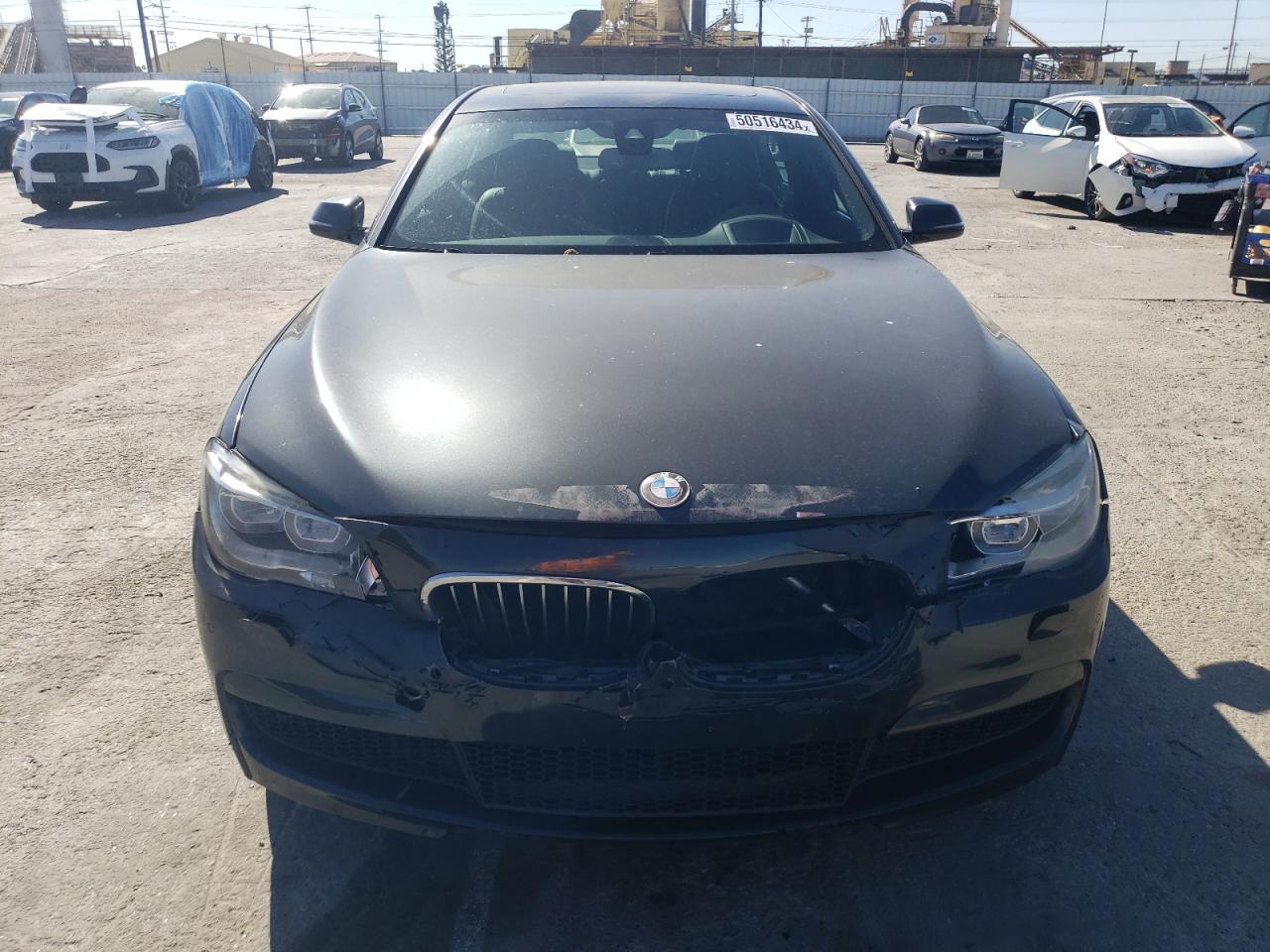 Photo 4 VIN: WBAYA6C58FG273226 - BMW 7ER 