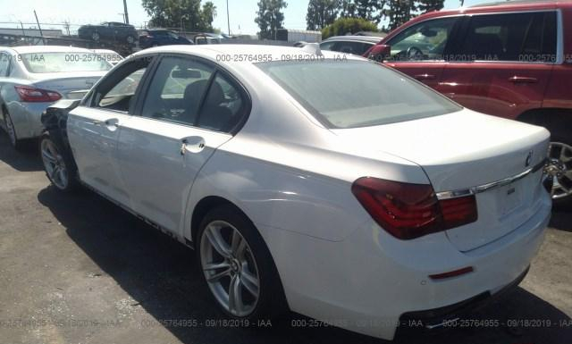 Photo 2 VIN: WBAYA8C52DC996568 - BMW 750I 