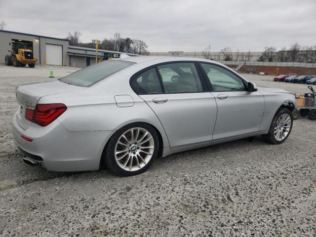 Photo 2 VIN: WBAYA8C52DD227773 - BMW 7 SERIES 