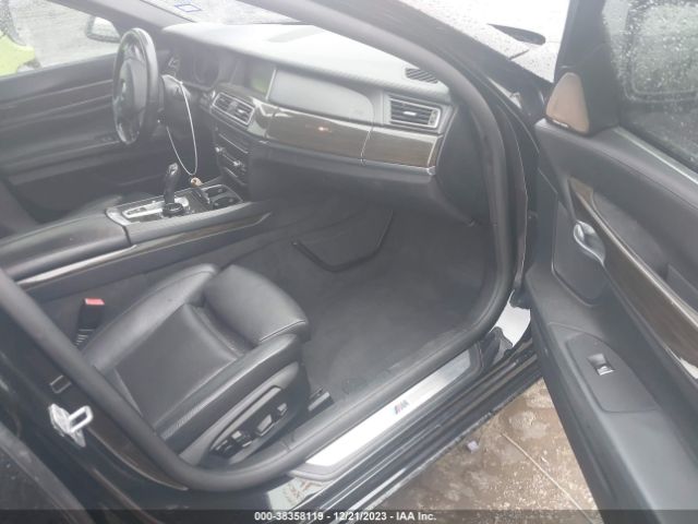 Photo 4 VIN: WBAYA8C53ED825307 - BMW 750I 