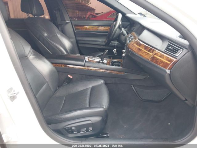 Photo 4 VIN: WBAYA8C54DD227984 - BMW 750I 