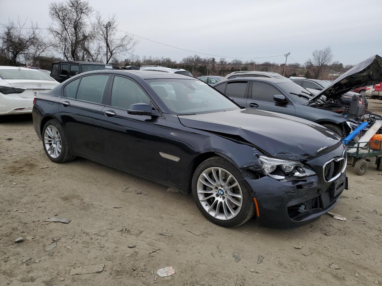 Photo 3 VIN: WBAYA8C57FD825585 - BMW 7ER 