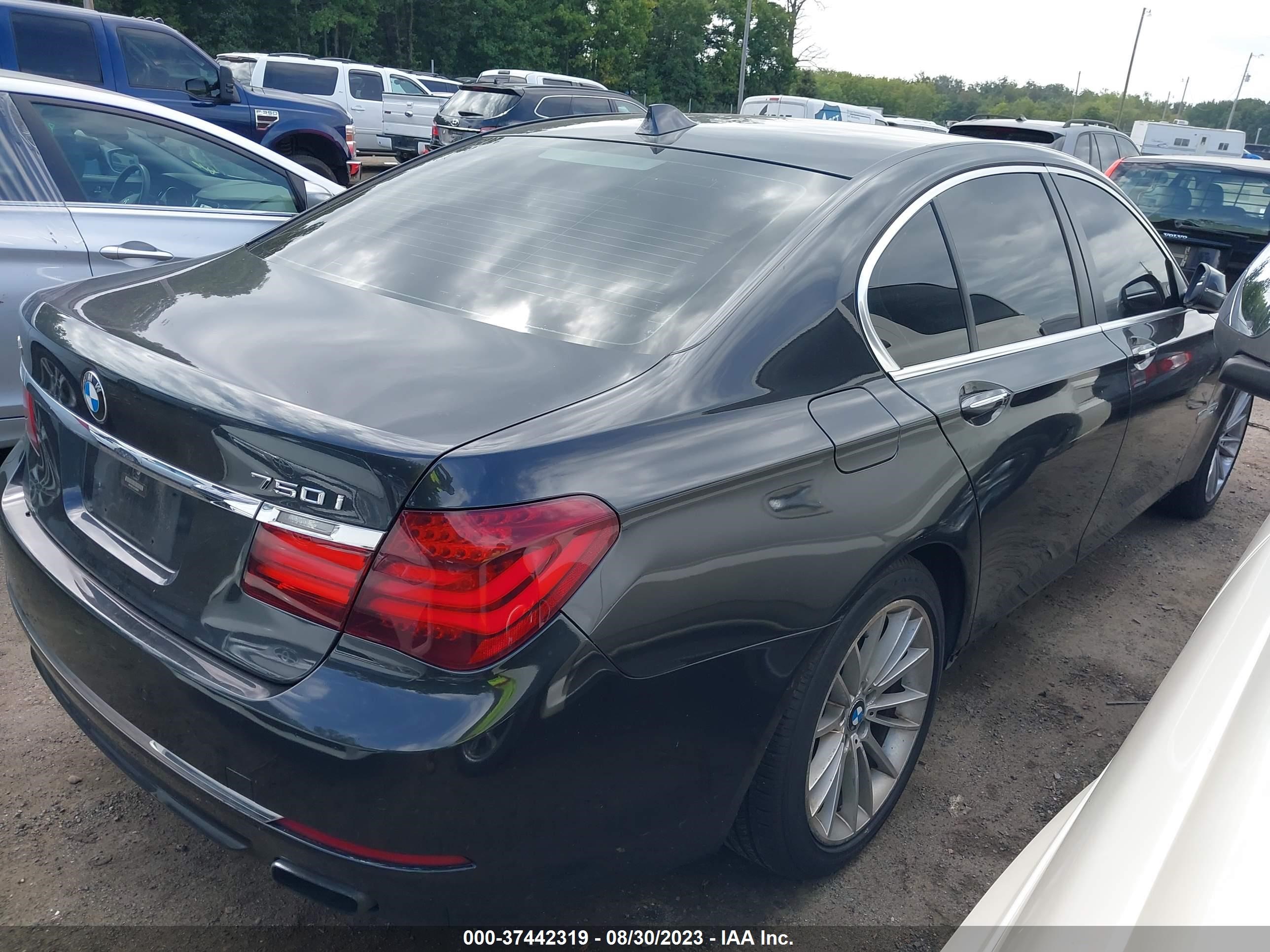 Photo 3 VIN: WBAYB6C54DC998291 - BMW 7ER 