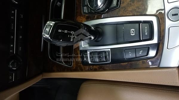 Photo 21 VIN: WBAYE2100ED306384 - BMW 730 