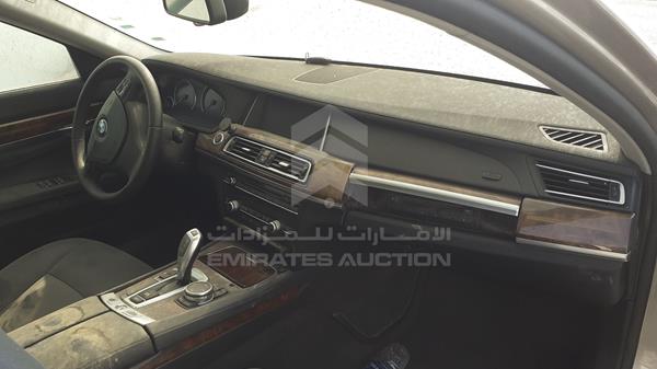 Photo 22 VIN: WBAYE2100ED307406 - BMW 730 LI 