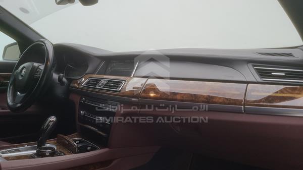 Photo 22 VIN: WBAYE2103ED315788 - BMW 730 