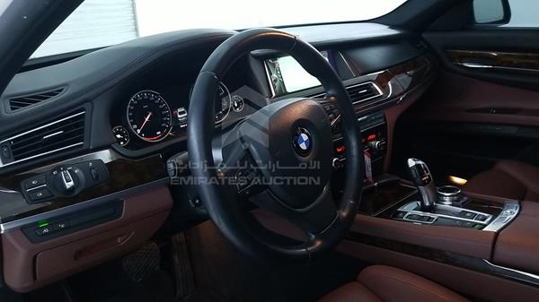 Photo 11 VIN: WBAYE4102EDZ65384 - BMW 740 