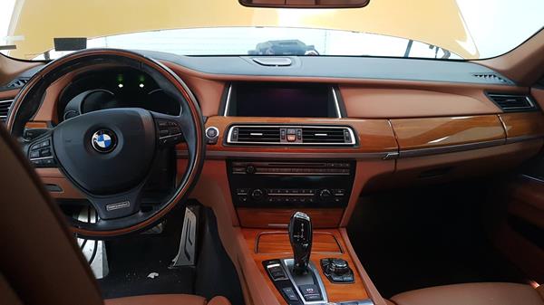 Photo 14 VIN: WBAYE4104DDZ53364 - BMW 740 LI 