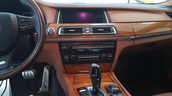 Photo 16 VIN: WBAYE4104DDZ53364 - BMW 740 LI 