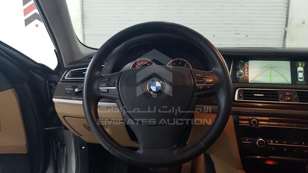 Photo 12 VIN: WBAYE4106DDZ52166 - BMW 740 LI 