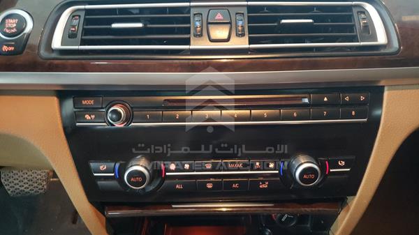 Photo 19 VIN: WBAYE4106DDZ52166 - BMW 740 LI 