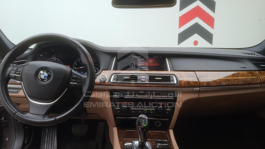 Photo 21 VIN: WBAYE4109FDZ66193 - BMW 740 