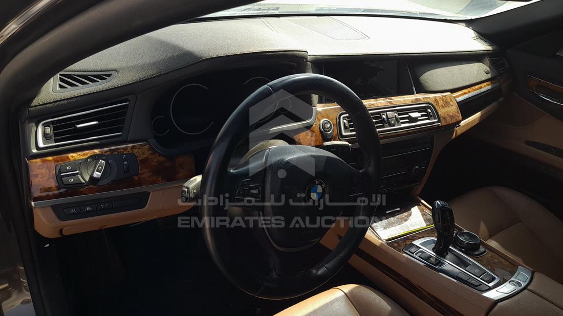 Photo 12 VIN: WBAYE410XEDZ61096 - BMW 740 LI 