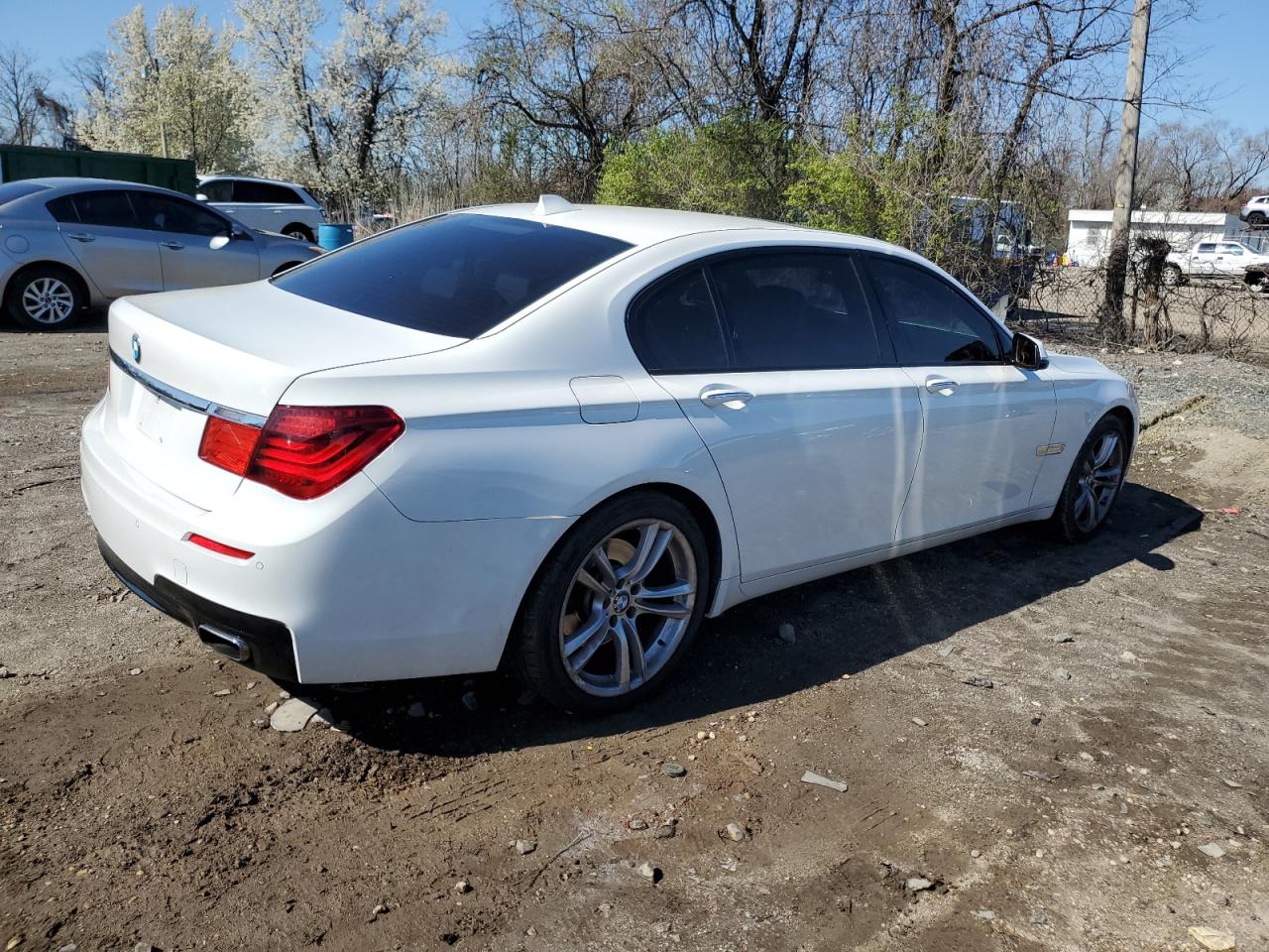 Photo 2 VIN: WBAYE4C55DD137143 - BMW 7ER 