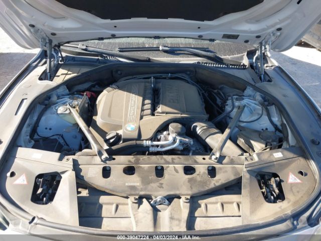 Photo 9 VIN: WBAYE4C55ED137886 - BMW 740LI 