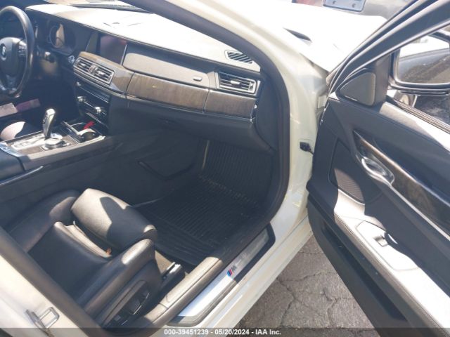 Photo 4 VIN: WBAYE4C55FD947360 - BMW 740LI 