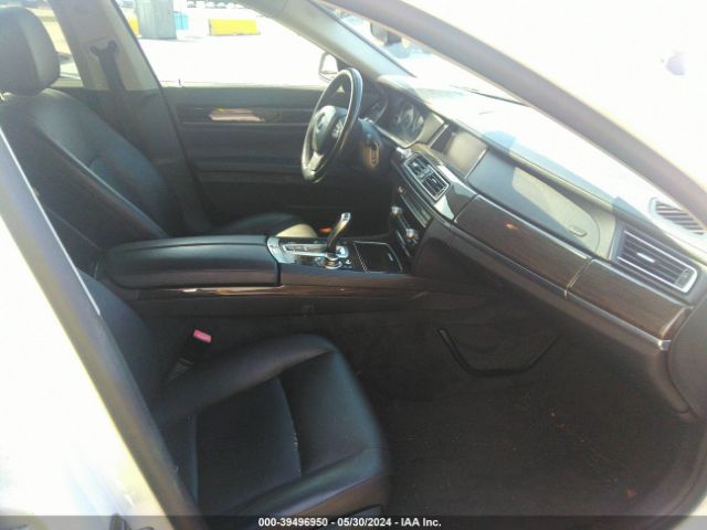 Photo 4 VIN: WBAYE4C56DDW22746 - BMW 740 