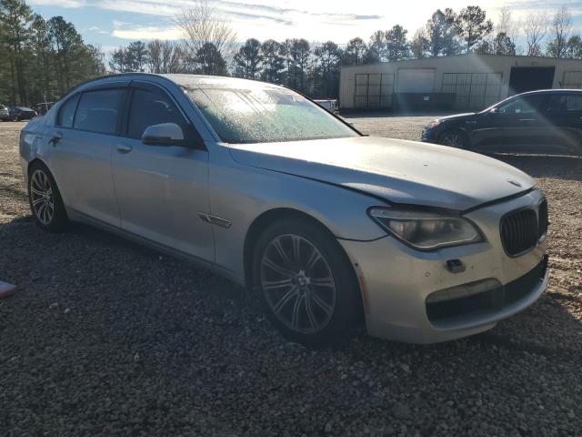 Photo 3 VIN: WBAYE4C57DD136950 - BMW 740 LI 