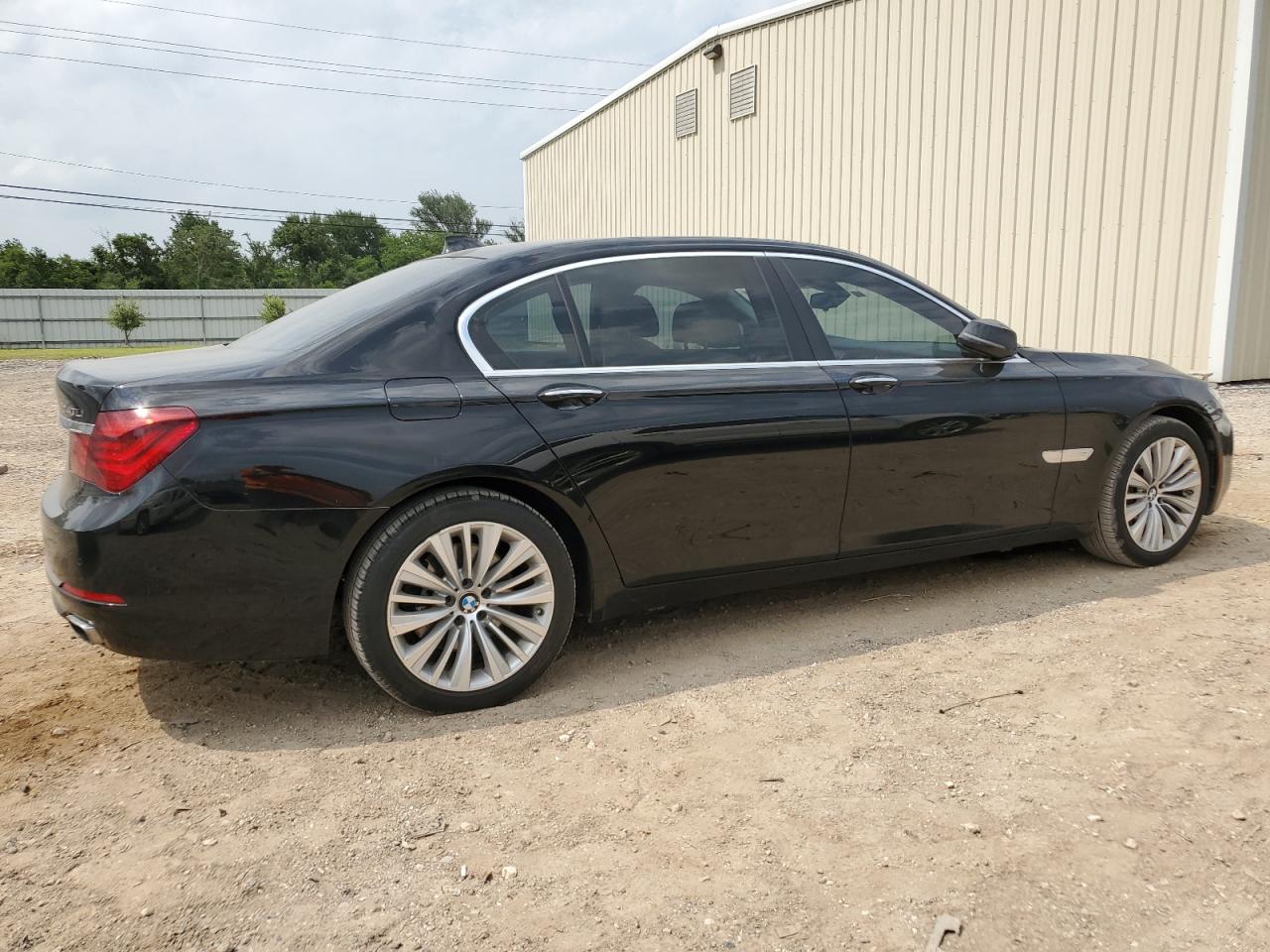 Photo 2 VIN: WBAYE4C57FD947179 - BMW 7ER 