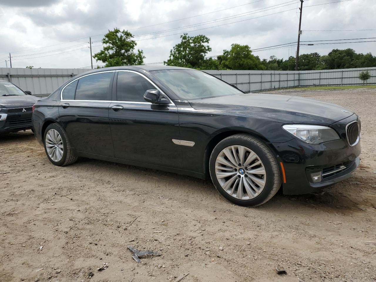 Photo 3 VIN: WBAYE4C57FD947179 - BMW 7ER 