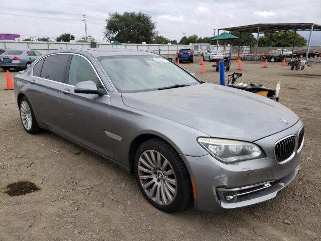 Photo 3 VIN: WBAYE4C59DD137033 - BMW 7 SERIES 