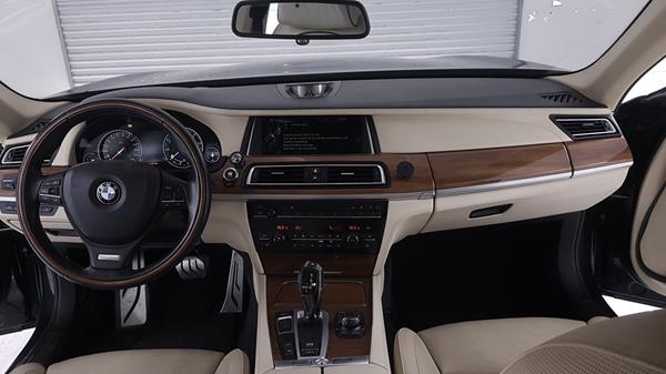 Photo 16 VIN: WBAYE8105DDD87760 - BMW 750LI 