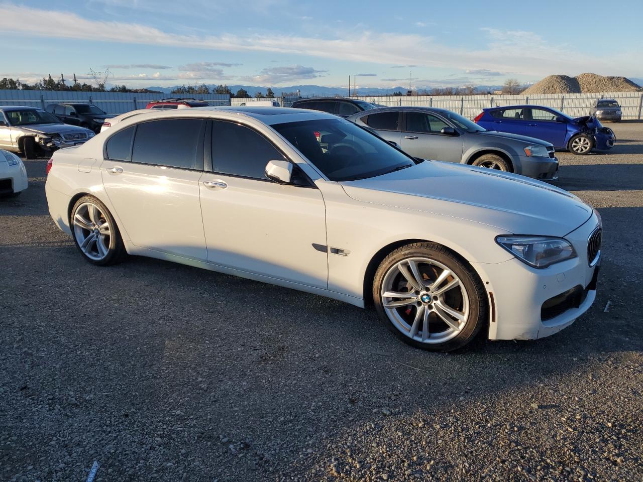 Photo 3 VIN: WBAYE8C50ED134529 - BMW 7ER 